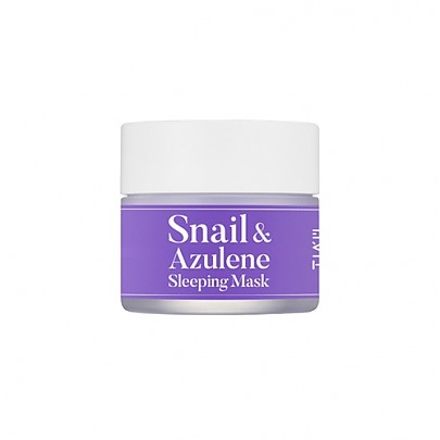 Tiam Snail & Azulene Sleeping Mask er en unik sovemaske formulert med 85% snegle sekret i tillegg til azulene fra kamomille som vitaliserer stresset og gusten hud samtidig den tilfører rikelig med fuktighet og næring for en styrket hudbarriere.